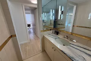 19707 Turnberry Way, Miami, FL 33180 - Photo 26