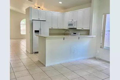 932 NW 126th Ter, Coral Springs, FL 33071 - Photo 6