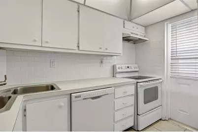 1319 E Hillsboro Blvd, Unit #110, Deerfield Beach, FL 33441 - Photo 14