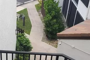 212 Lake Pointe Dr, Oakland Park, FL 33309 - Photo 2