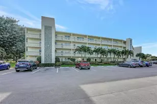 2013 Cambridge A, Deerfield Beach, FL 33442 - Photo 2
