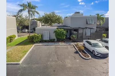 1491 NW 112th Way, Pembroke Pines, FL 33026 - Photo 4