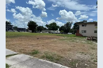 724 SW Avenue B Ave, Belle Glade, FL 33430 - Photo 4