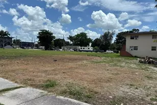 724 SW Ave B Ave, Belle Glade, FL 33430 - Photo 4