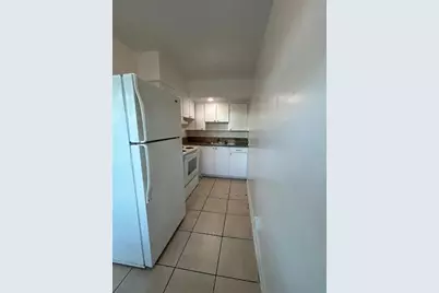 123  Erie St, Unit #16, Lake Worth Beach, FL 33461 - Photo 2