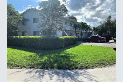 701 SW 14th Ave, Unit #8, Fort Lauderdale, FL 33312 - Photo 2