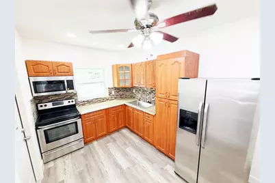 778 NW 80th St, Miami, FL 33150 - Photo 6