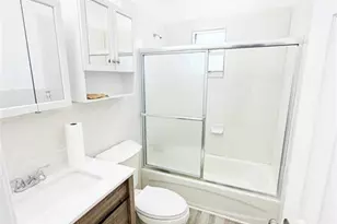 778 NW 80th St, Miami, FL 33150 - Photo 20