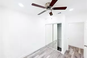 778 NW 80th St, Miami, FL 33150 - Photo 14