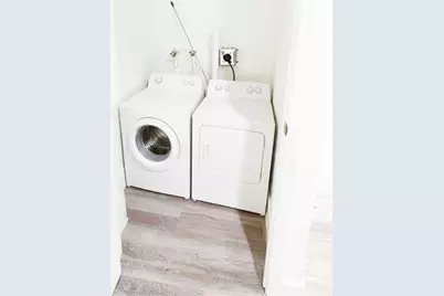 778 NW 80th St, Miami, FL 33150 - Photo 24