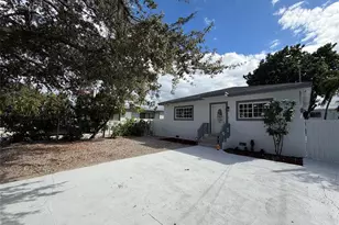 778 NW 80th St, Miami, FL 33150 - Photo 2