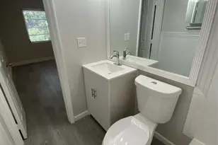 1400 NE 57th St, Fort Lauderdale, FL 33334 - Photo 8