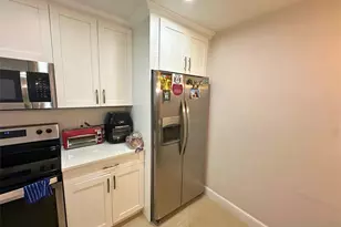 2420 Deer Creek Country Club Blvd, Deerfield Beach, FL 33442 - Photo 10