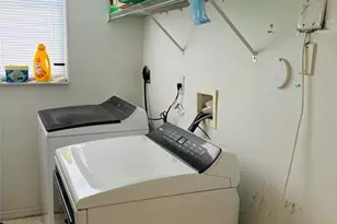 14224 NW 18th Ct, Pembroke Pines, FL 33028 - Photo 14