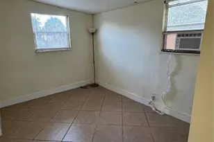 1608 NW 11th St, Fort Lauderdale, FL 33311 - Photo 12