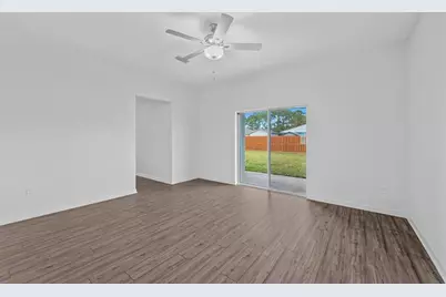 8025  100th Ct, Vero Beach, FL 32967 - Photo 10