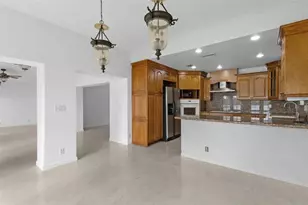 6648 Buena Vista Dr, Margate, FL 33063 - Photo 18