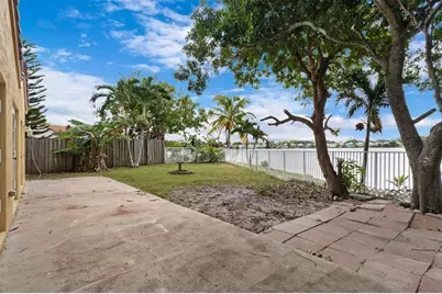 6648  Buena Vista Drive, Margate, FL 33063 - Photo 40