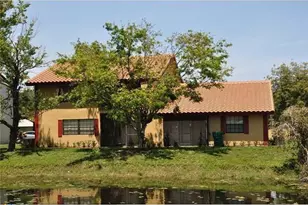 11580 NW 37th St, Coral Springs, FL 33065 - Photo 2