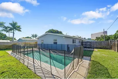 5940 NE 1st Ter, Oakland Park, FL 33334 - Photo 2