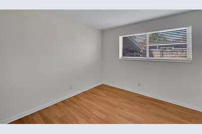 5940 NE 1st Ter, Oakland Park, FL 33334 - Photo 10