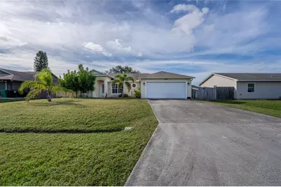 1998 SE Esterbrook St, Port Saint Lucie, FL 34983 - Photo 32