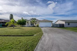 1998 SE Esterbrook St, Port Saint Lucie, FL 34983 - Photo 32