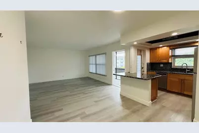 651  Pine Dr, Unit #204, Pompano Beach, FL 33060 - Photo 10