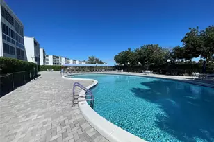 7640 NW 18th St, Margate, FL 33063 - Photo 4