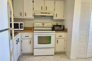 7640 NW 18th St, Margate, FL 33063 - Photo 20