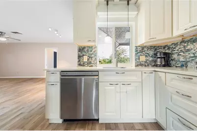 4421 NW 7 Street, Coconut Creek, FL 33066 - Photo 4