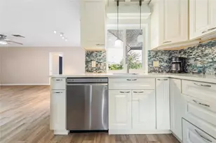 4421 NW 7th St, Coconut Creek, FL 33066 - Photo 4