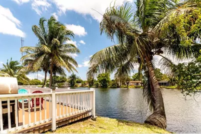 4154 SW 49th St, Dania Beach, FL 33314 - Photo 22