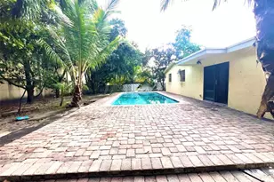 6000 NW 41st Terrace, North Lauderdale, FL 33319 - Photo 4