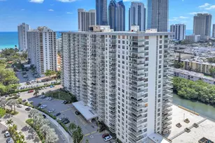 230 174th St, Sunny Isles Beach, FL 33160 - Photo 18