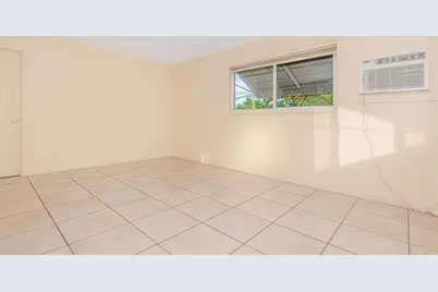 2581 NE 11th Ct, Pompano Beach, FL 33062 - Photo 14