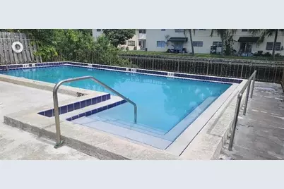 1401 NE 57th Pl, Unit #11, Fort Lauderdale, FL 33334 - Photo 4