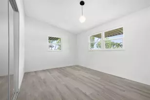 845 SE Airoso Blvd, Port Saint Lucie, FL 34983 - Photo 32