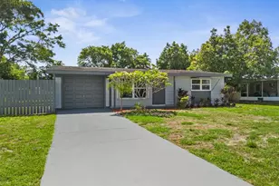 845 SE Airoso Blvd, Port Saint Lucie, FL 34983 - Photo 2