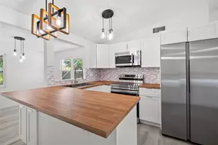 845 SE Airoso Blvd, Port Saint Lucie, FL 34983 - Photo 22