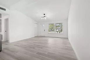 845 SE Airoso Blvd, Port Saint Lucie, FL 34983 - Photo 8