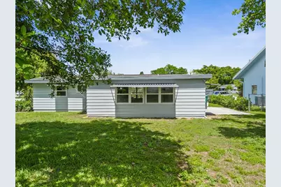 845 SE Airoso Blvd, Port Saint Lucie, FL 34983 - Photo 4