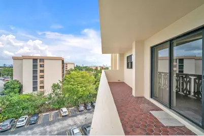 800 NE 195th St, Unit #601, Miami, FL 33179 - Photo 28