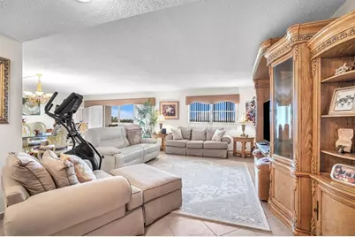 800 NE 195th St, Unit #601, Miami, FL 33179 - Photo 10