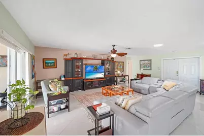 6207  Royal Poinciana Ln, Tamarac, FL 33319 - Photo 18