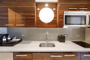 551 N Fort Lauderdale Beach Blvd, Fort Lauderdale, FL 33304 - Photo 10