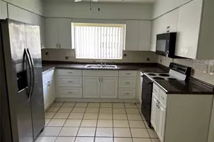 701 W Evanston Cir, Fort Lauderdale, FL 33312 - Photo 22