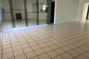 701 W Evanston Cir, Fort Lauderdale, FL 33312 - Photo 14