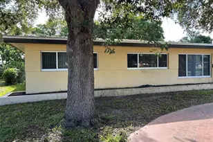 701 W Evanston Cir, Fort Lauderdale, FL 33312 - Photo 6