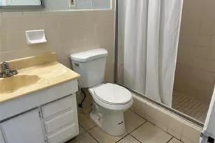 701 W Evanston Cir, Fort Lauderdale, FL 33312 - Photo 20